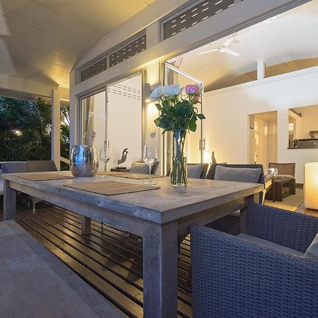 Ban Mok Talay Beachfront Villa Praia de Bang Rak Exterior foto