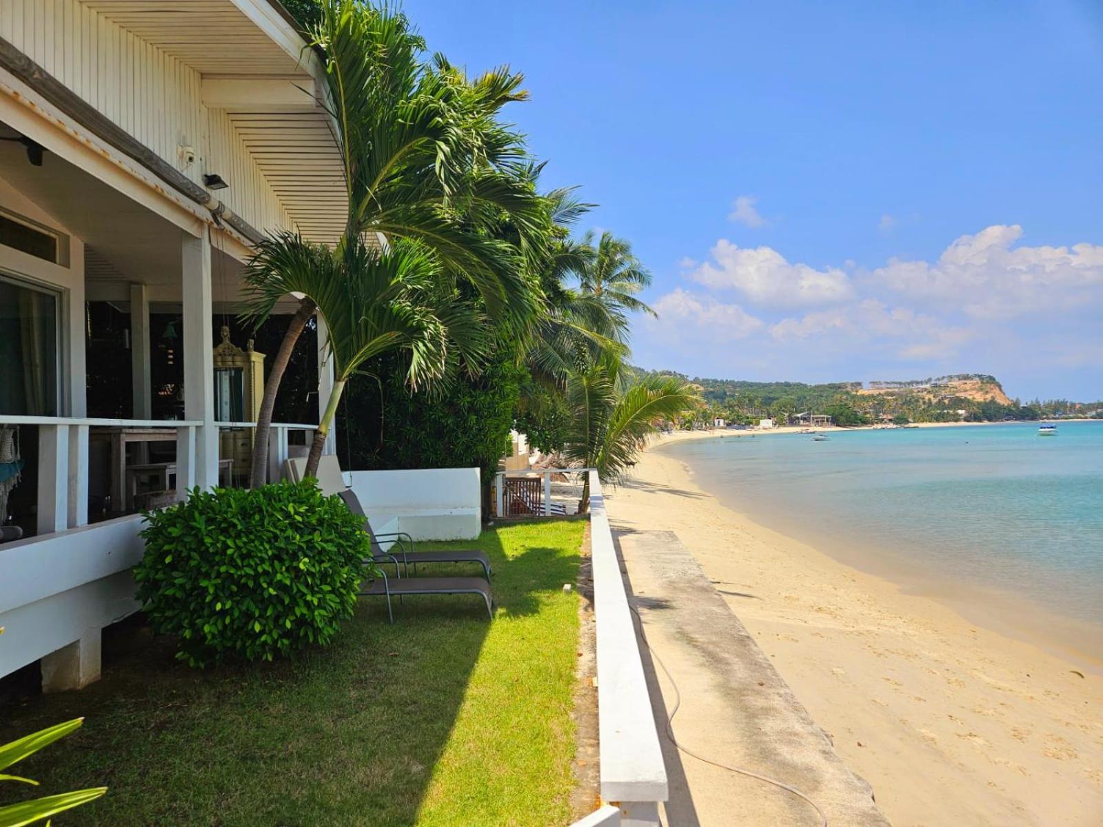 Ban Mok Talay Beachfront Villa Praia de Bang Rak Exterior foto