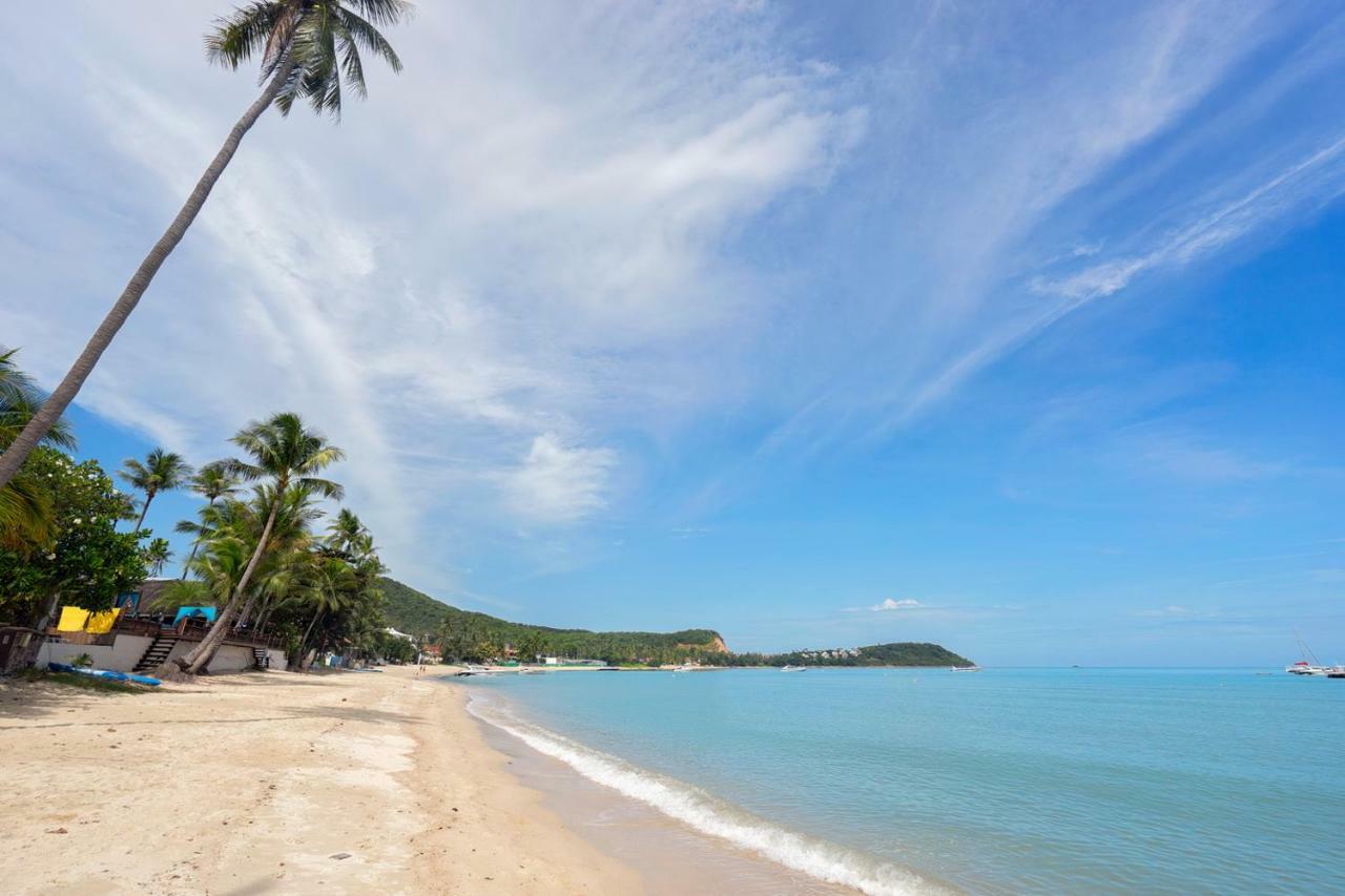 Ban Mok Talay Beachfront Villa Praia de Bang Rak Exterior foto